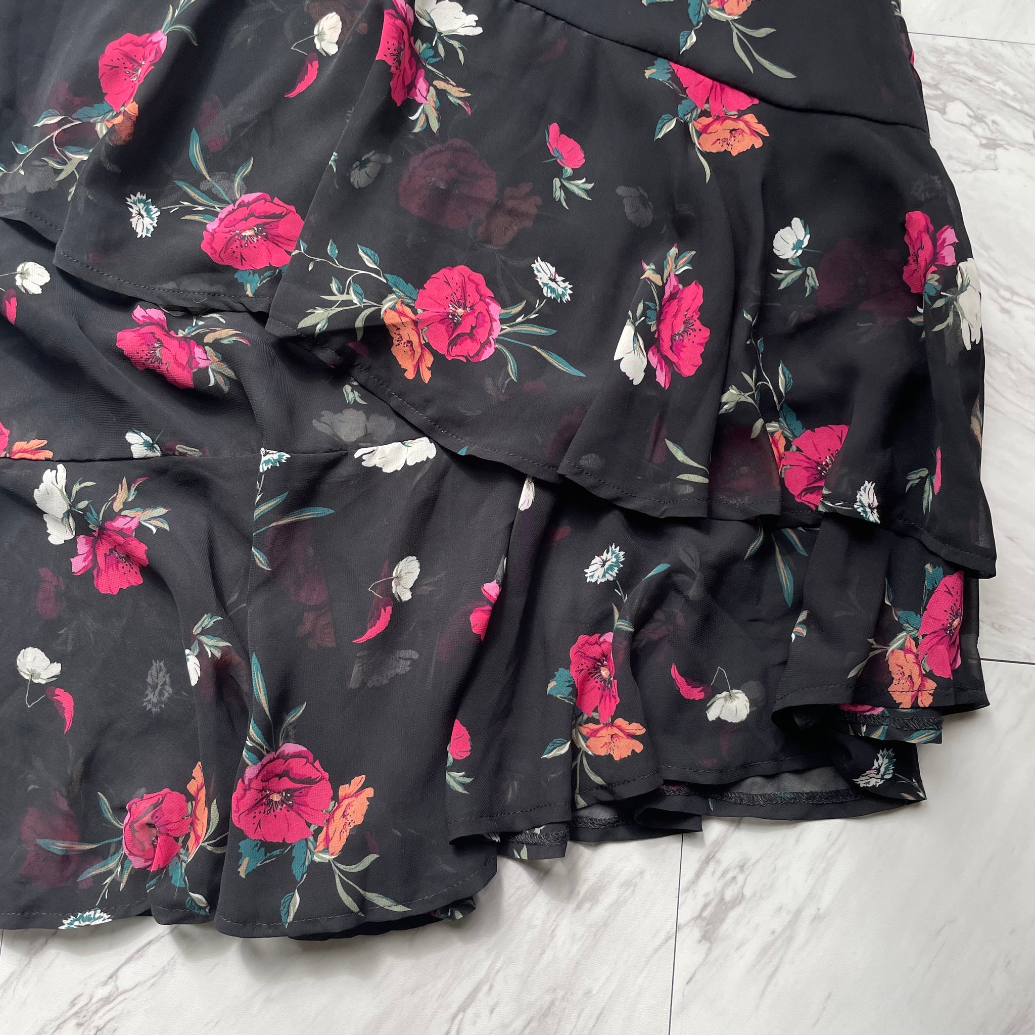 NEW asymmetrical floral skirt, Size 6