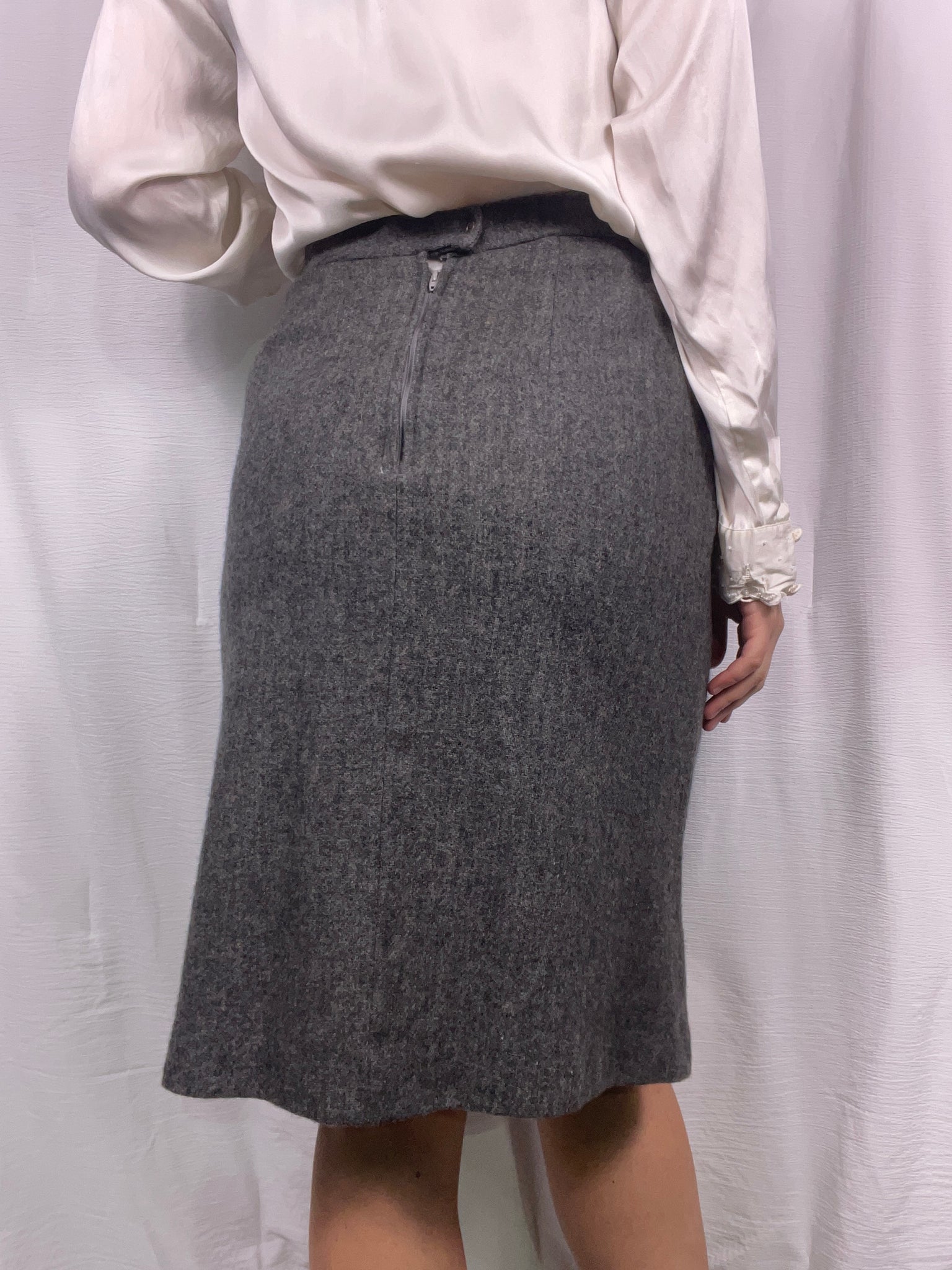 60s gray wool pencil skirt, Size M