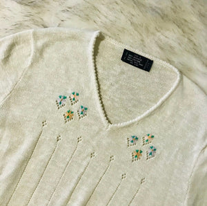 Vintage 1970s cream sweater, Size L