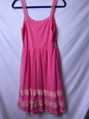 60s pink lace knee length dress, Size M
